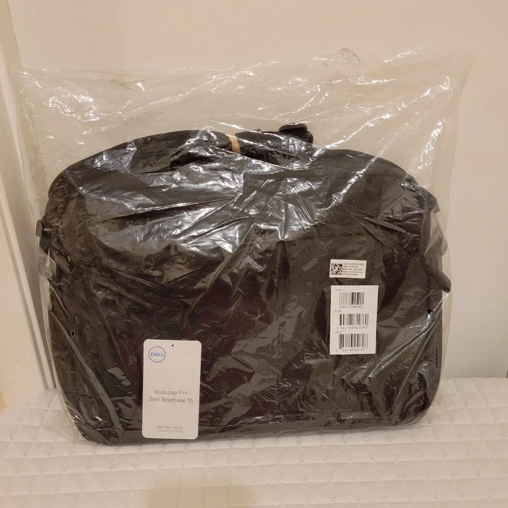 NWT Dell CC5624S EcoLoop Pro Slim Briefcase 15 Black Laptop Messenger Bag Basics